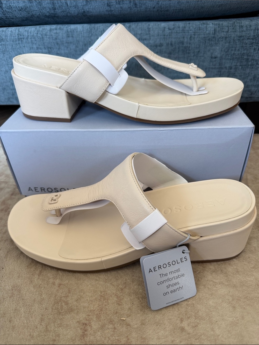AEROSOLES Cream Eggnog Leather Chunky Thong Sandals